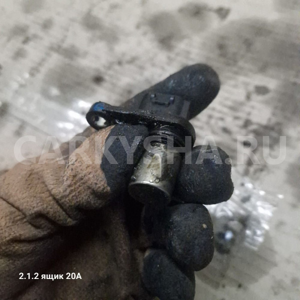 Датчик коленвала Toyota vitz 2sz fe Toyota Vitz 