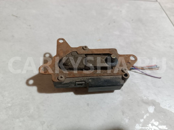 Моторчик заслонки отопителя Honda Stepwgn оригинальный номер 0637006541