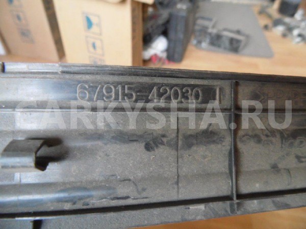 Накладка порога (внутренняя) Toyota RAV4 III рестайлинг (2009—2016) Toyota RAV 4 оригинальный номер 6791542030B0