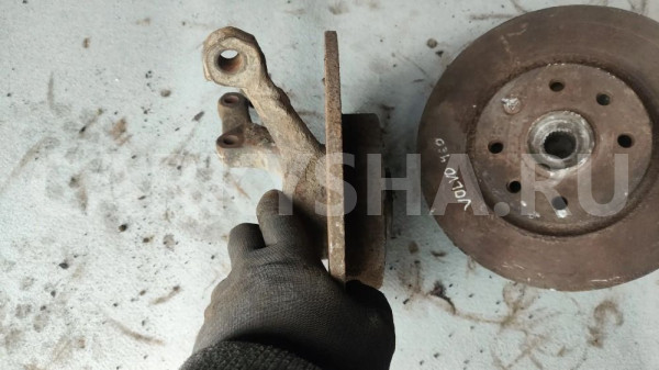 Кулак поворотный Volvo 460 Volvo 460 