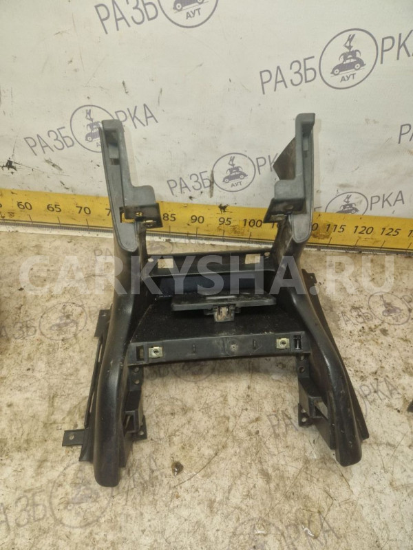 Консоль Nissan Bluebird EU14 96-01 Nissan Bluebird оригинальный номер 681048E000