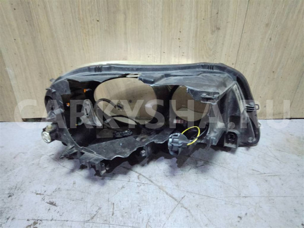 Стекло фары правой Volvo XC90 2002-2014 Volvo XC90 оригинальный номер 31217047