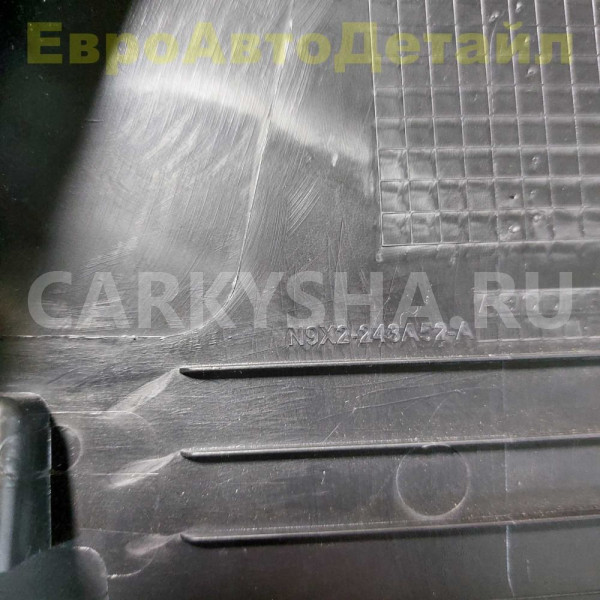 Накладка средней стойки Range Rover Sport 3 (L461) Land Rover Range Rover оригинальный номер LR169527