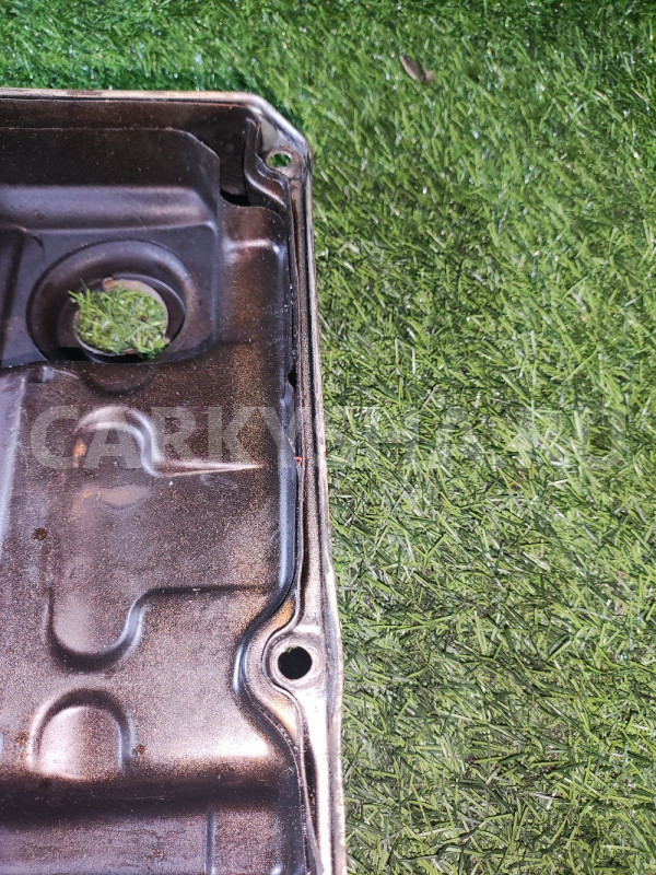 Крышка головки блока Mitsubishi Carisma I Mitsubishi Carisma оригинальный номер MD346963
