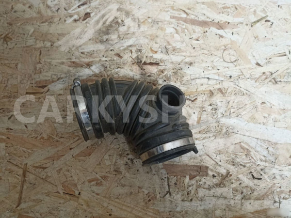 Патрубок воздушного фильтра Opel Astra J Opel Astra оригинальный номер 13256856