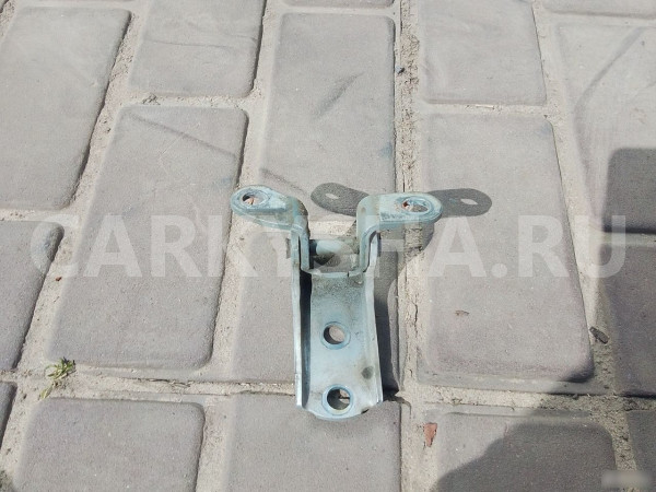 Петля задней правой двери нижняя Toyota Avensis Toyota Avensis 