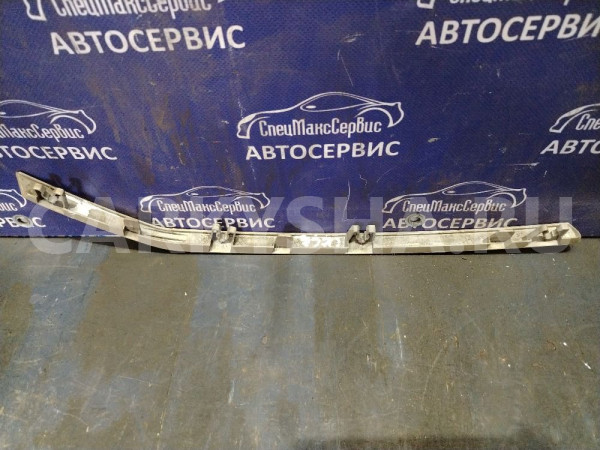Накладка под фару передняя левая SsangYong Kyron Ssang Yong Kyron оригинальный номер 8310109150