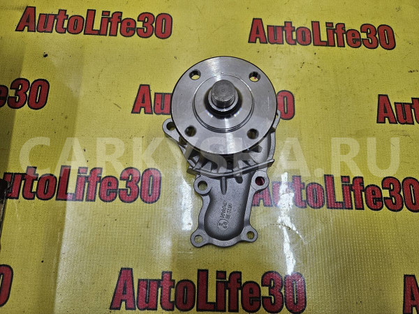 Насос водяной (помпа) Toyota Mark II оригинальный номер 1610079065