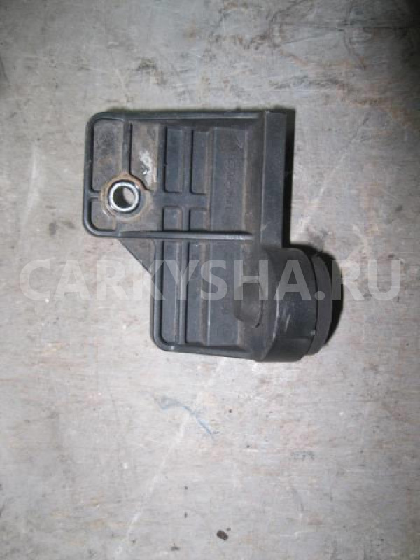 Кронштейн радиатора Suzuki Grand Vitara 2006-2008 Suzuki Grand Vitara оригинальный номер 9539164J10