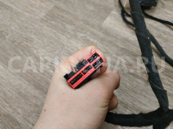 Проводка двери задней правой Land Rover Freelander оригинальный номер 7G9214240AAH