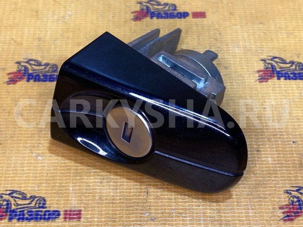 Заглушка личинка замка Ford Kuga II (2012—2016) Ford Kuga оригинальный номер 1772033