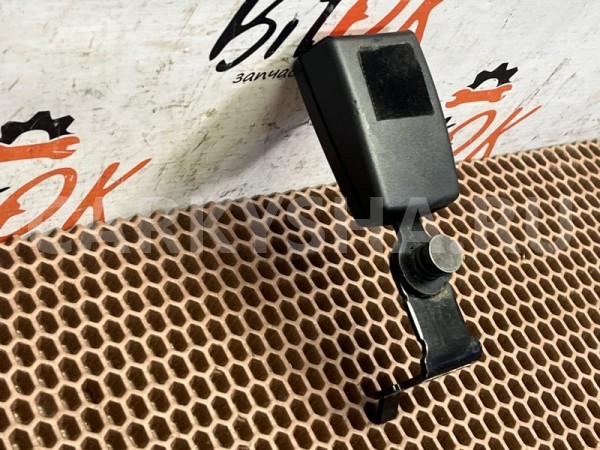 Замок ремня безопасности BMW X6 