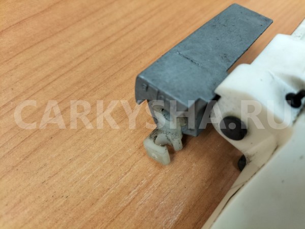 Кронштейн (крепление) ручки двери левый Honda Honda Accord 