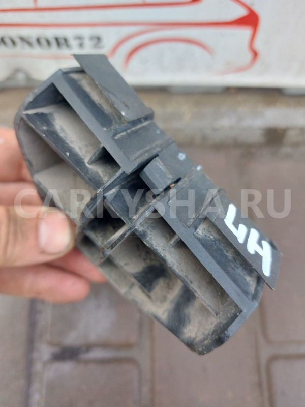 Направляющая заднего бампера Toyota Avensis Т250 Toyota Avensis оригинальный номер 5256305010
