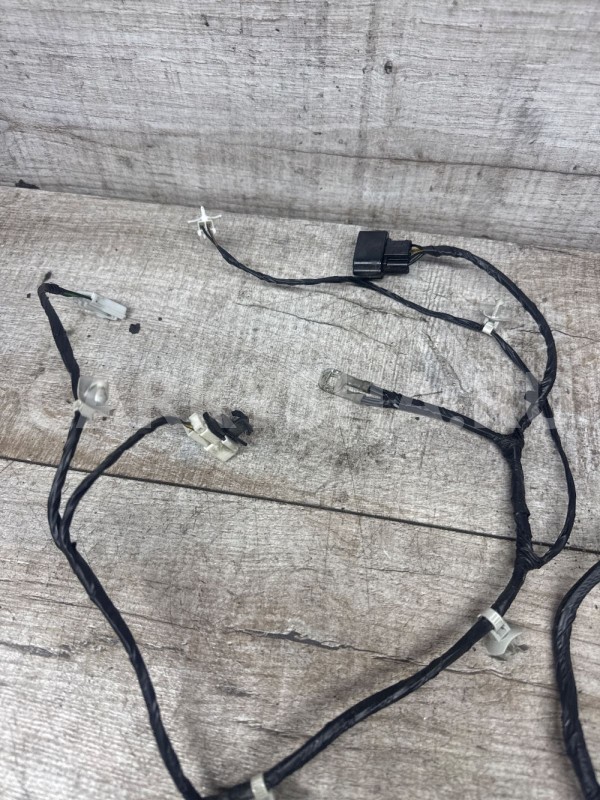 Проводка двери багажника ssangyong Actyon New Ssang Yong Actyon оригинальный номер 8275034010