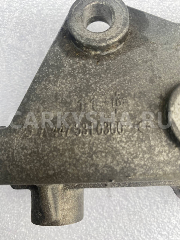 Кронштейн a4473310300 Mercedes-Benz V-класс W447 OM651 2.2 Mercedes-Benz V-classe оригинальный номер a4473310300