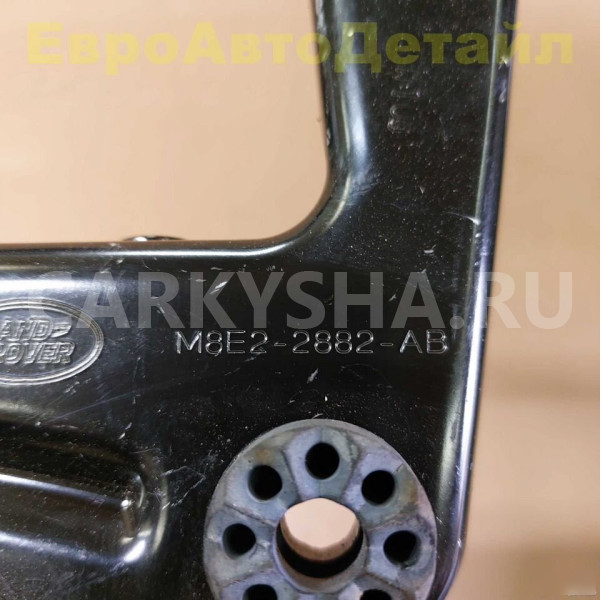 Кронштейн пневмокомпрессора Range Rover L460 L461 Land Rover Range Rover оригинальный номер LR153282
