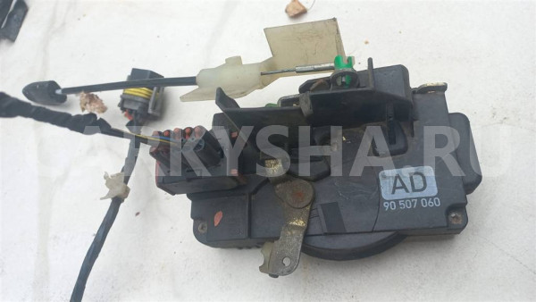 Замок двери передней правой Opel Vectra B (1995-2002) Opel Vectra 