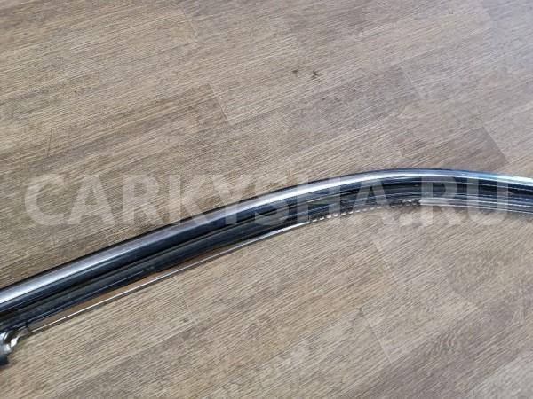 Молдинг крыши правый Mitsubishi Diamante 