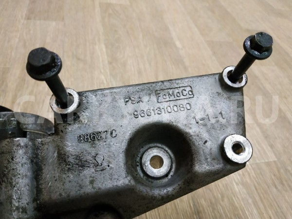 Кронштейн генератора Land Rover Freelander 