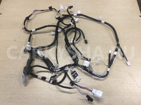 Проводка в крышку багажника Toyota Fortuner II – внедорожник 5 дв. оригинальный номер 82184-KK260