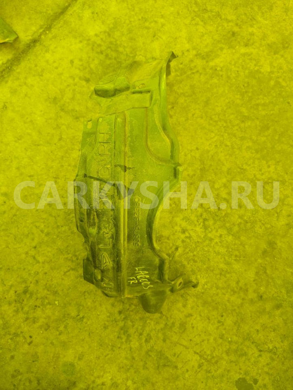 Подкрылок Daihatsu Tanto 