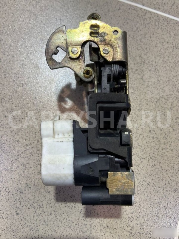 Замок двери пер. левый Chevrolet Trailblazer 2002 Chevrolet Blazer 