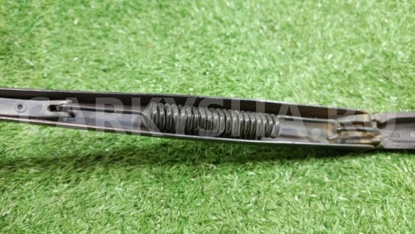 Поводок стеклоочистителя передний правый Infiniti Infiniti QX56 