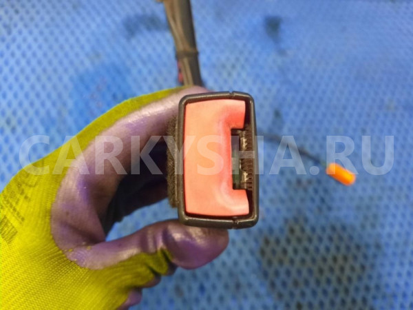 Ответная часть ремня безопасности  Range Rover 3 Land Rover Range Rover оригинальный номер 8H22-61208-AA