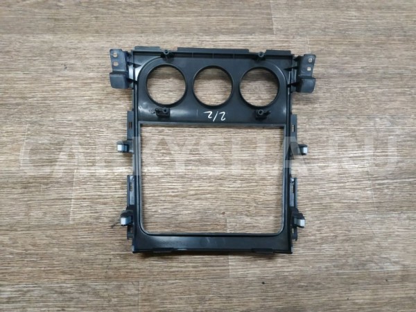 Рамка магнитолы Suzuki SX4 
