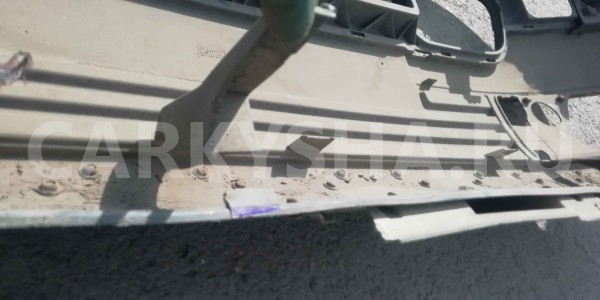 Бампер передний Volkswagen Transporter T5 2006 Volkswagen Transporter оригинальный номер 7H0807101