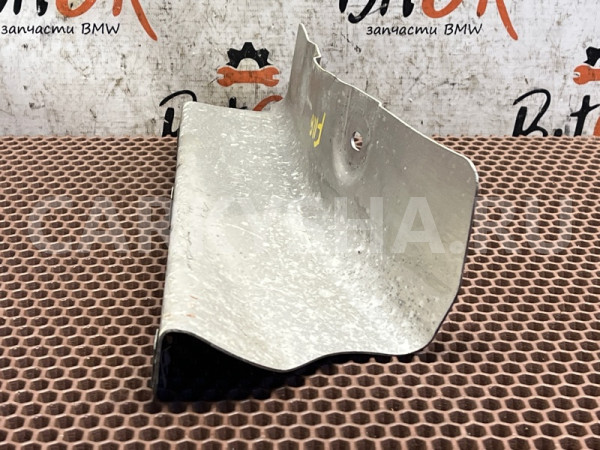 Кронштейн защиты BMW 5er оригинальный номер 51 48 7 185 204, 51 48 7 185 204, 51487185204, 7185204