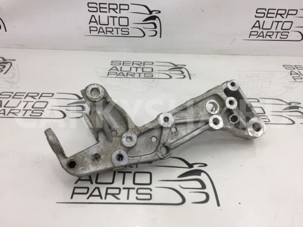 Кронштейн рычага передний левый Skoda Octavia A5 Skoda Octavia 