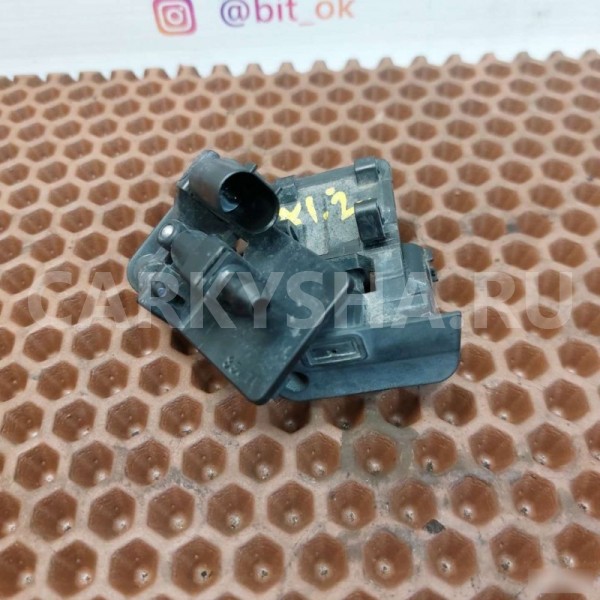 Форсунки омывателя лобового стекла BMW X1 