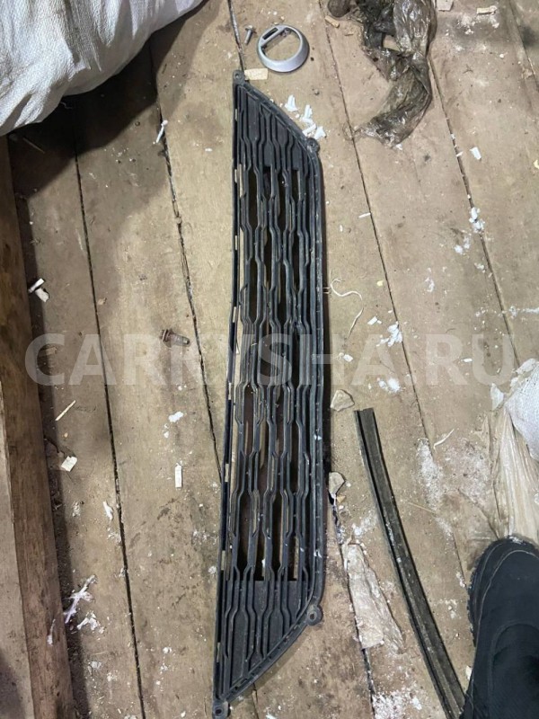 Решетка в бампер Kia Ceed ED рестайлинг (2010—2012) Kia Cee'd оригинальный номер 865221H500