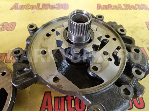 Насос масляный КПП Nissan Primera 