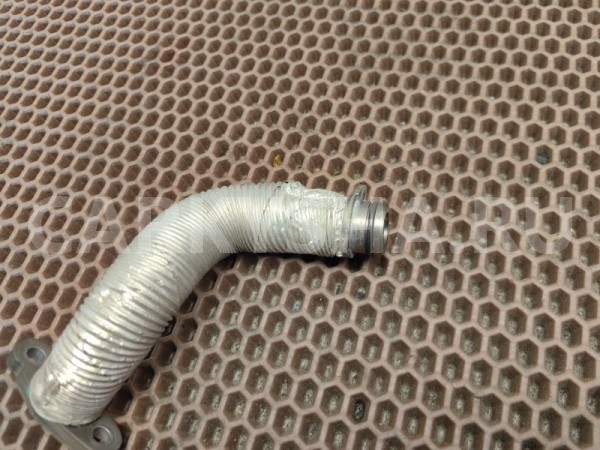 Трубка слива масла с турбины BMW X1 