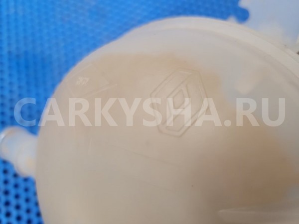 Бачок расширительный Renault Duster 2012 8200766826 HSA F4R Renault Duster 