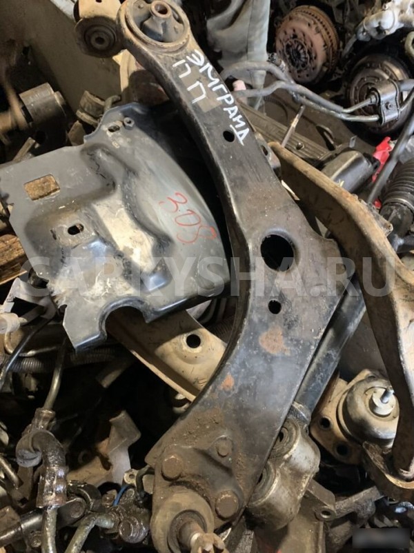 Рычаг передний правый Geely Emgrand EC7 I (2009—2016) Geely Emgrand EC7 