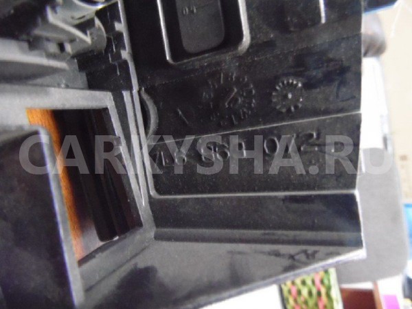 Бардачок Volkswagen Touareg I (2002—2006) Volkswagen Touareg оригинальный номер 7L6863072