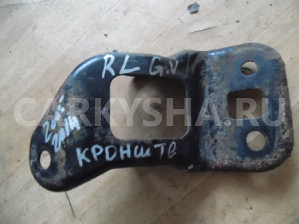 Кронштейн рычага подвески Suzuki Grand Vitara II (2005—2008) Suzuki Grand Vitara оригинальный номер 4639165J00