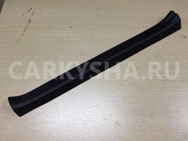 Накладка порога передняя правая Toyota Camry VII (XV50) оригинальный номер 67913-06260