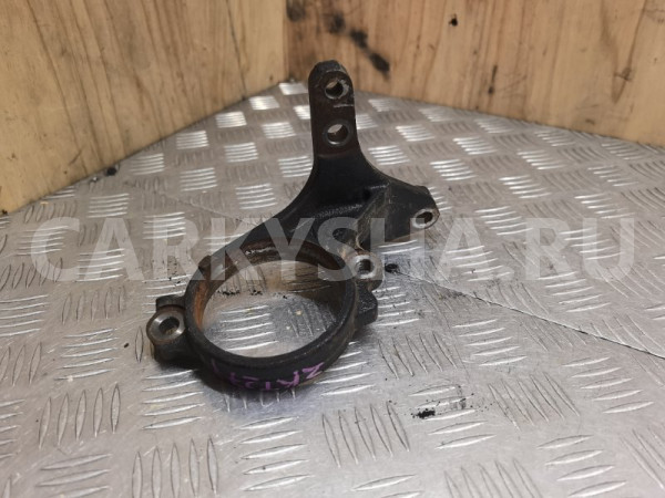 Кронштейн привода Toyota Avensis 