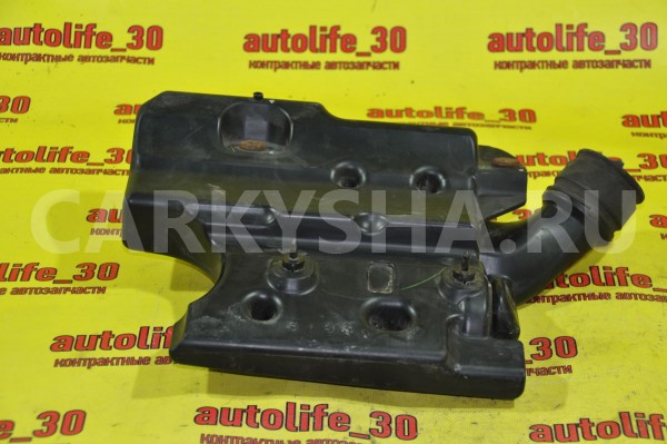 Резонатор воздушного фильтра Honda Civic оригинальный номер 17235RMX000