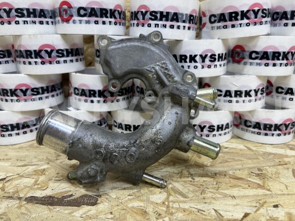 Патрубок системы охлаждения Toyota Hilux VIII – пикап двойная кабина оригинальный номер 16304-0E060