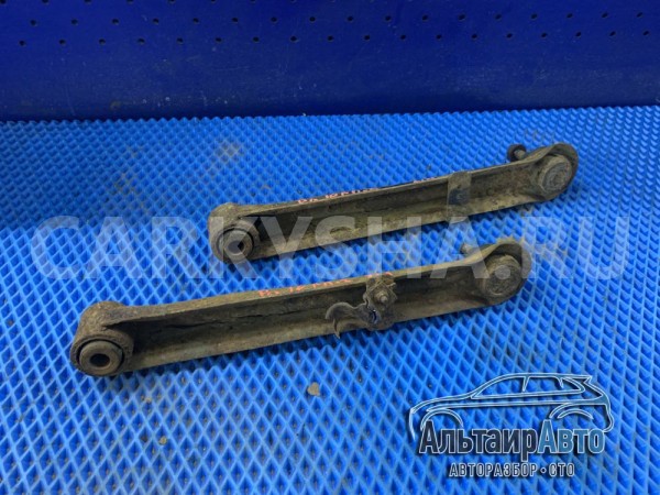 Рычаг подвески задний поперечный Pajero 3 Mitsubishi i оригинальный номер MR990822