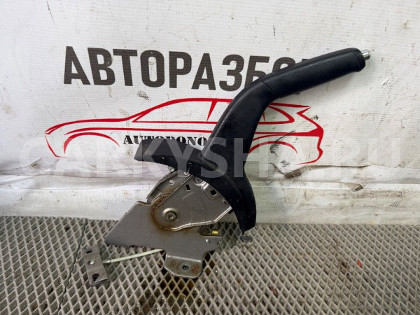 Рычаг стояночного тормоза Mitsubishi Outlander 3 Mitsubishi ASX оригинальный номер 4815A062XA