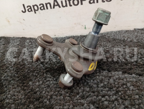 Шаровая опора передняя левая Audi Q3 2012 Audi Q3 