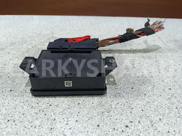 Блок управления стояночным тормозом Mercedes-Benz GLE-класс W166 (2015—2018) Mercedes-Benz GLE оригинальный номер A2469006816