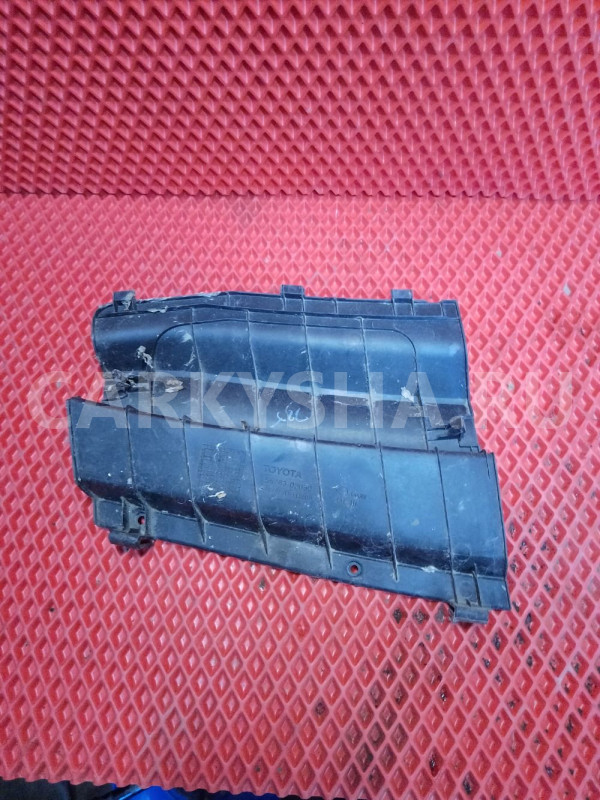Накладка жабо правая Toyota auris Toyota Auris оригинальный номер 5578302050